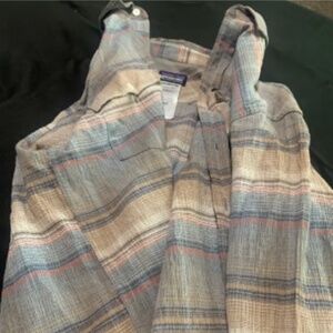 Men’s size S Patagonia fjord flannel great condition